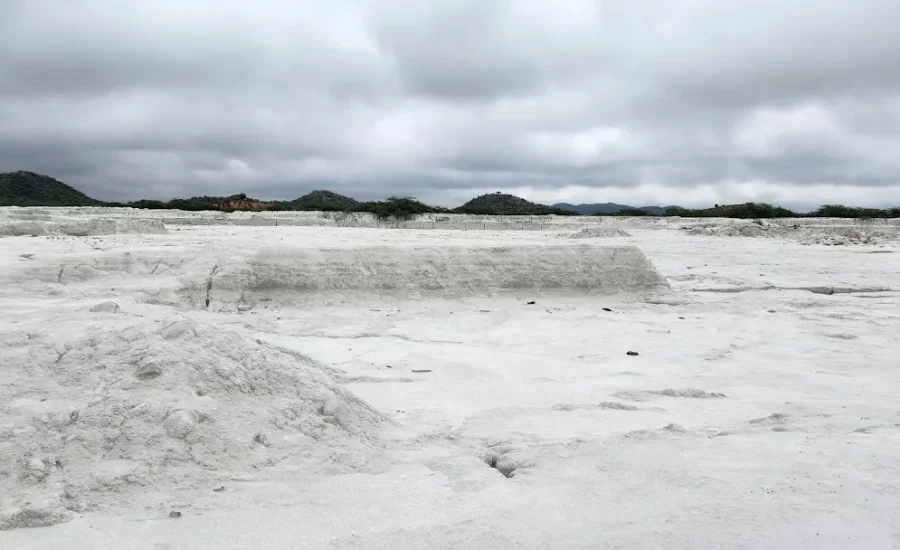 marble-slurry-dumpyard-10176208